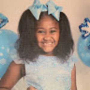 Meet your Posher, Makayla